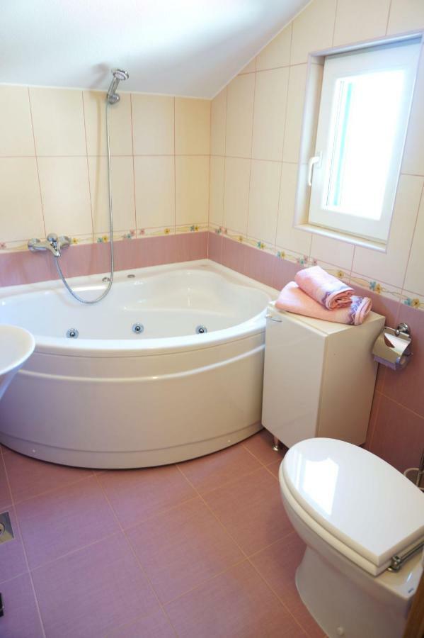 Marina - Holiday Home With Sea View Makarska Zewnętrze zdjęcie
